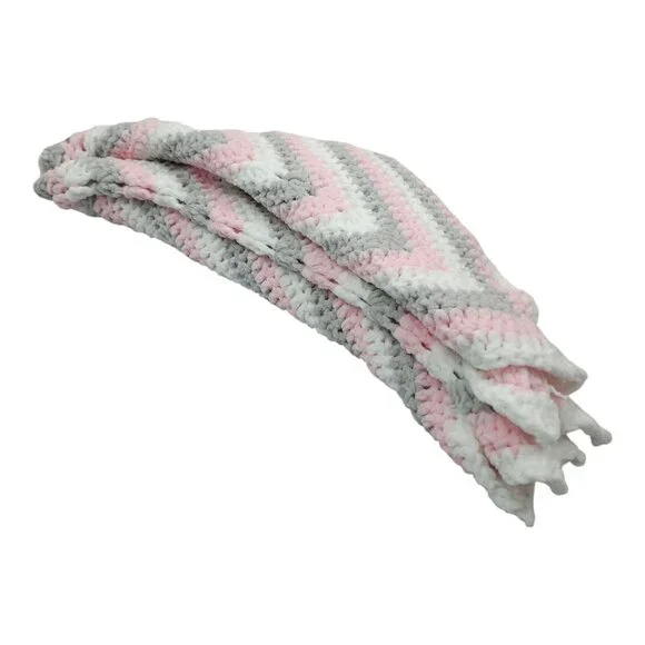 Star Shaped Crocheted Throw Blanket Soft Fluffy Hand Made Crochet Pink Gray